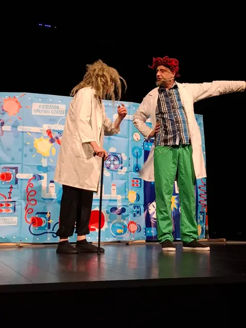 Za nami kolejny spektakl teatralny dla dzieci — zdjęcie 1