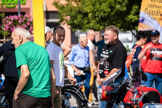 Miejska Wystawa Zabytkowych Pojazdów, czyli wyjątkowa podróż w czasie na ulicach Wąbrzeźna — zdjęcie 1