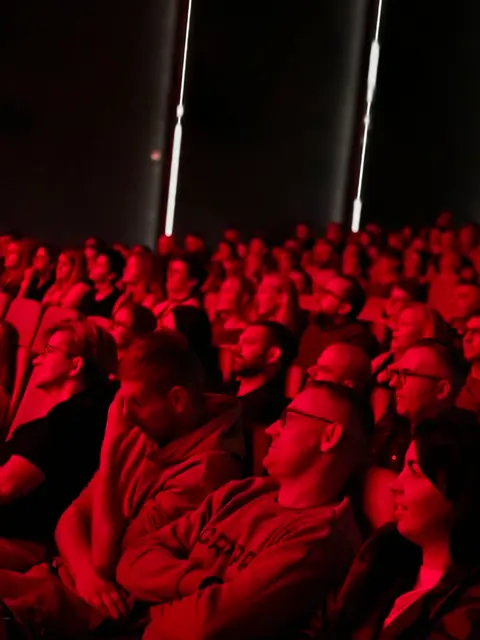 Mariusz Kałamaga rozbawił publiczność w Wąbrzeźnie. — zdjęcie 3